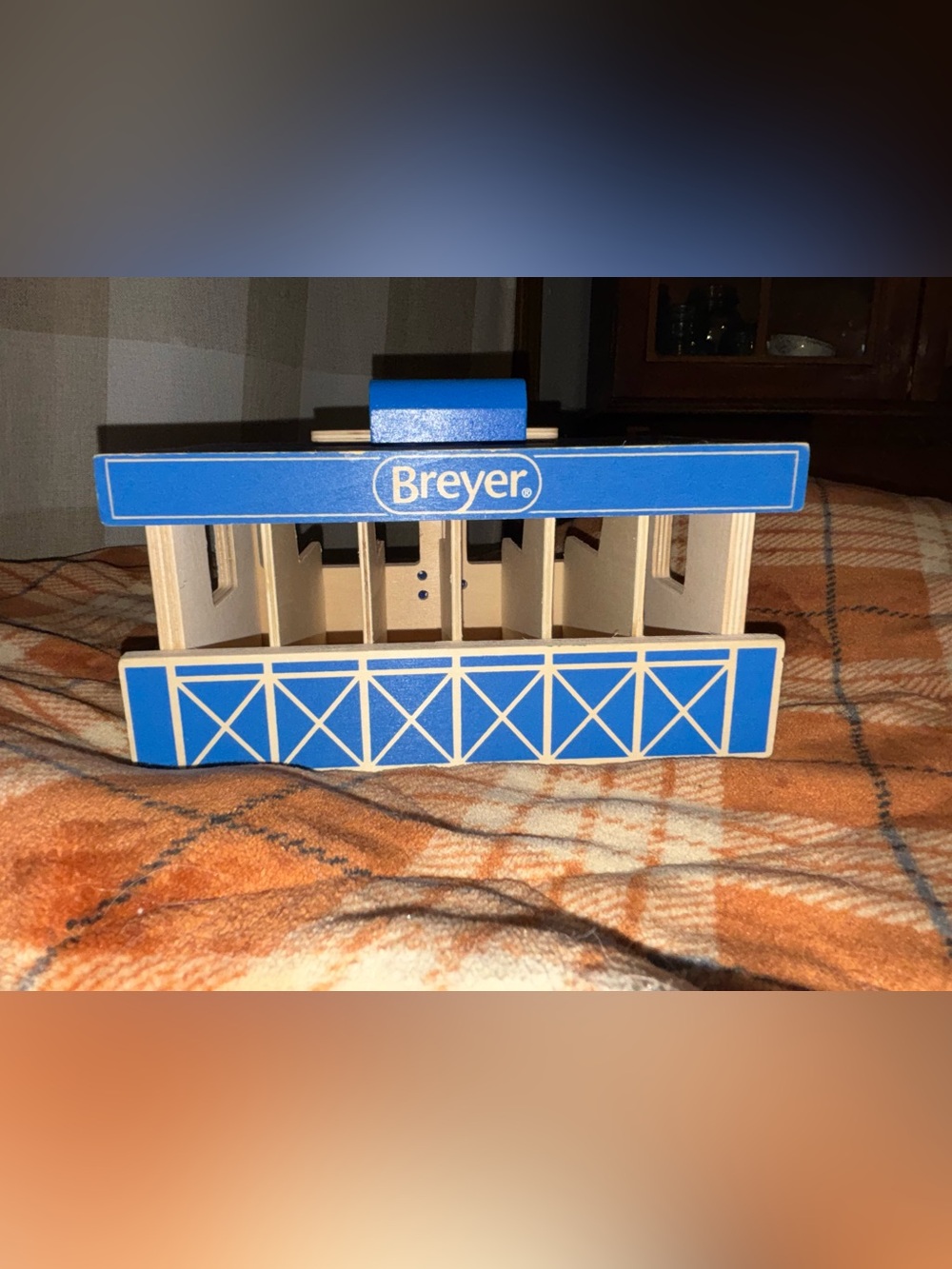 Breyer Blue and Natural Wooden Horse Stall Play Stable